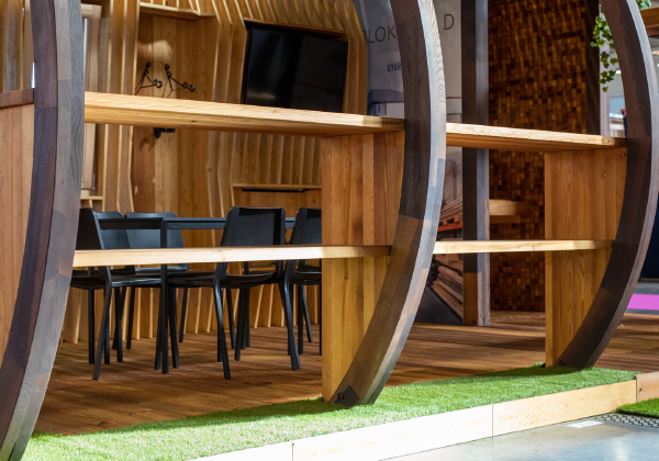 Blokkwood Im Außenbereich, Außenelemente von Gebäuden